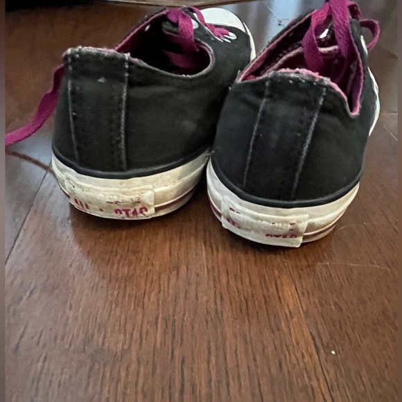 Converse All Star Black with Purple Shoe Laces Women Size 9 - Picture 4 of 4